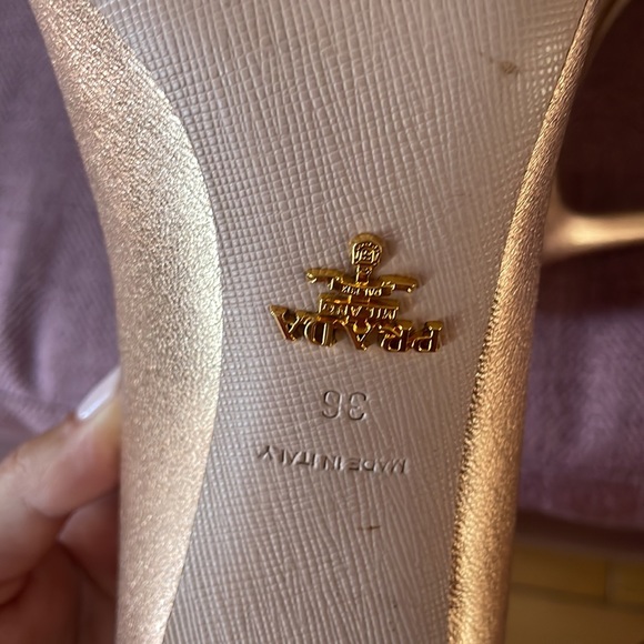 #๐งก PRADA Rose Gold shiny leather pumps heel stiletto - Picture 8 of 10
